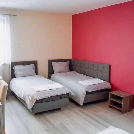 Redwood Hostel ルブリン エクステリア 写真